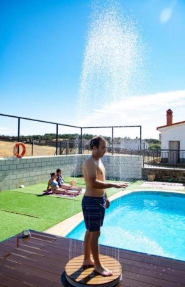 Apartamento Loft La Encina Torrejón el Rubio المظهر الخارجي الصورة
